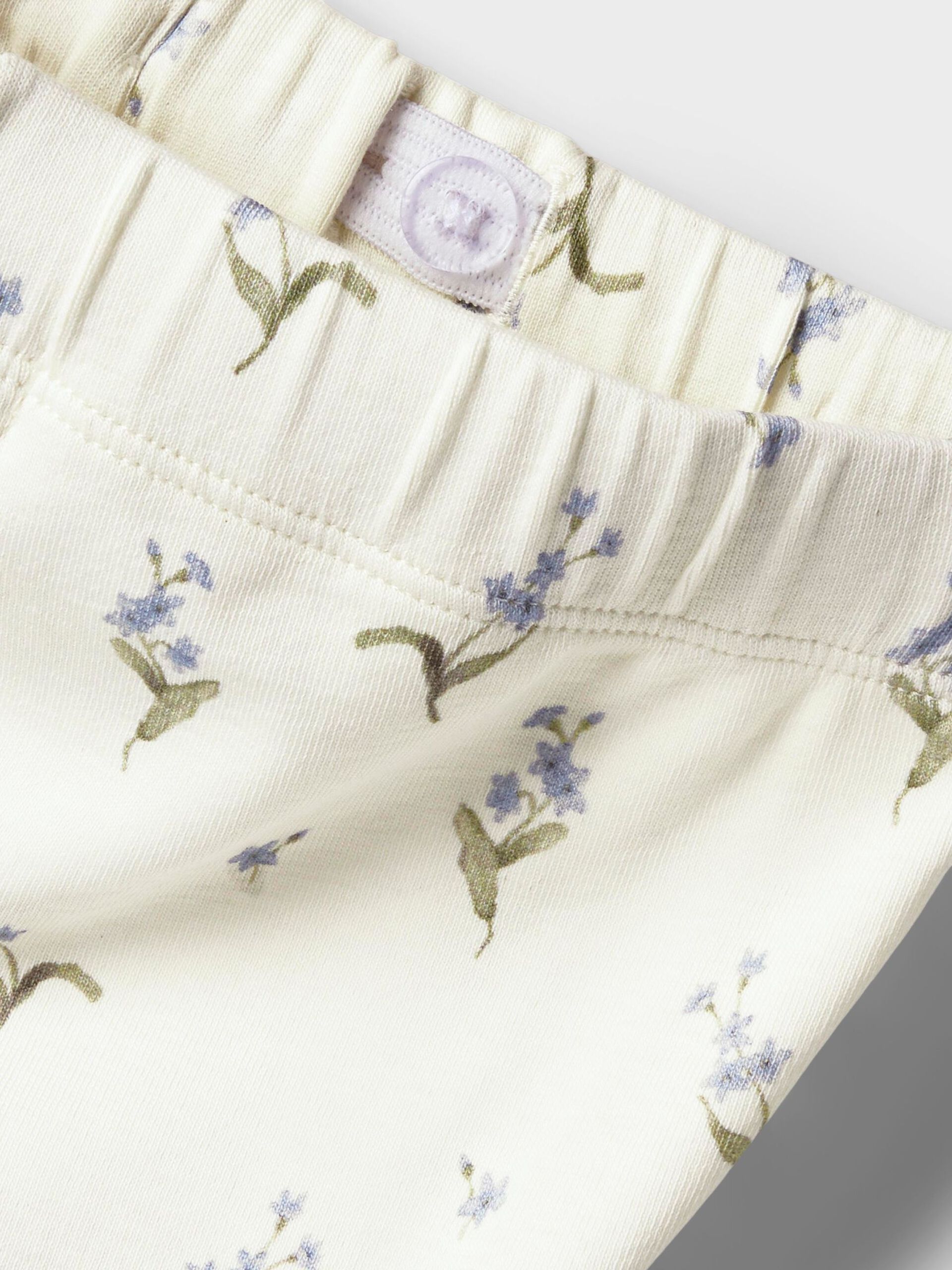 Carousel image - REGULAR FIT SHORTS, Coconut Milk | 3