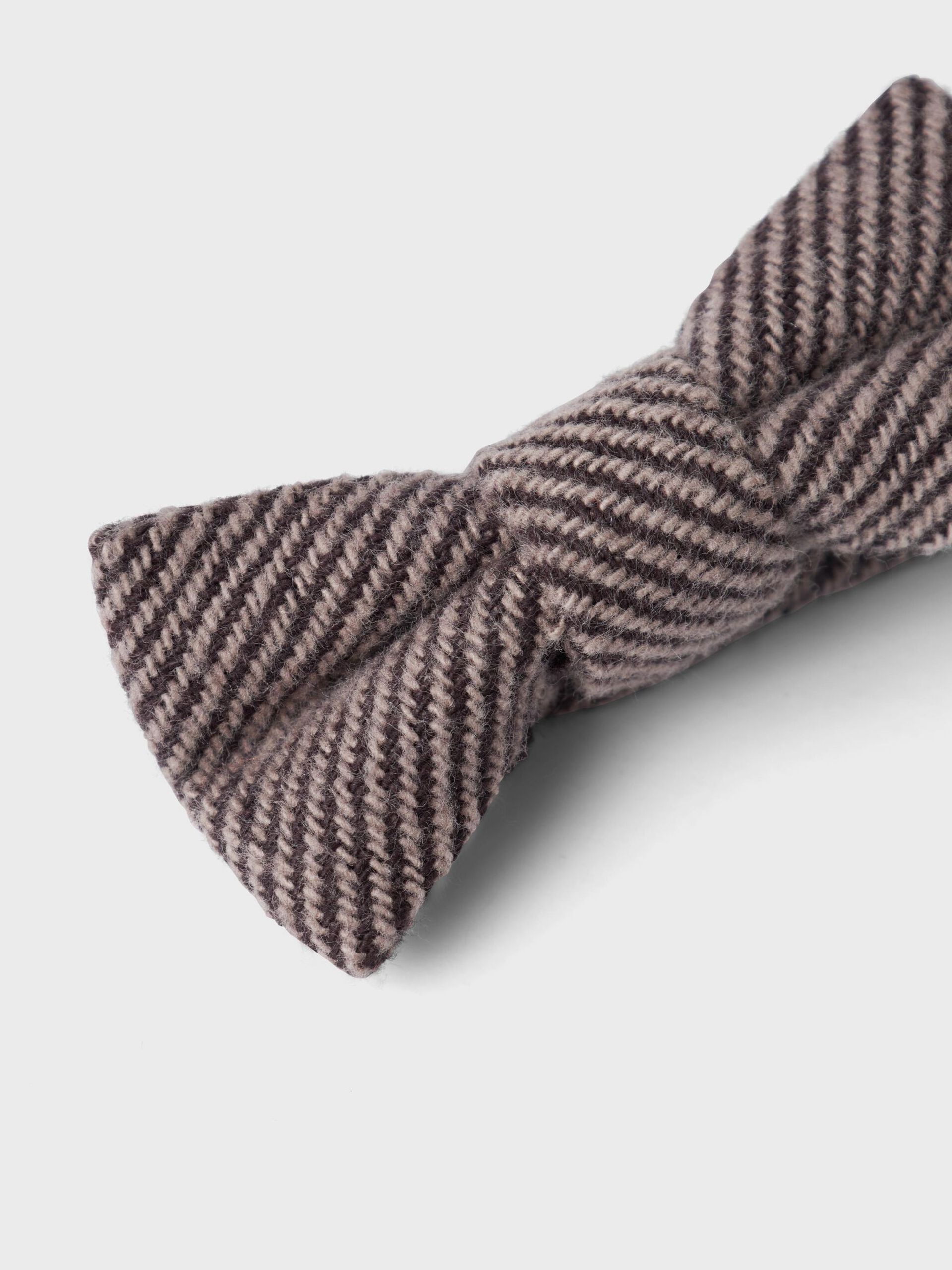 Carousel image - TEXTURED BOW TIE, Shitake | 3