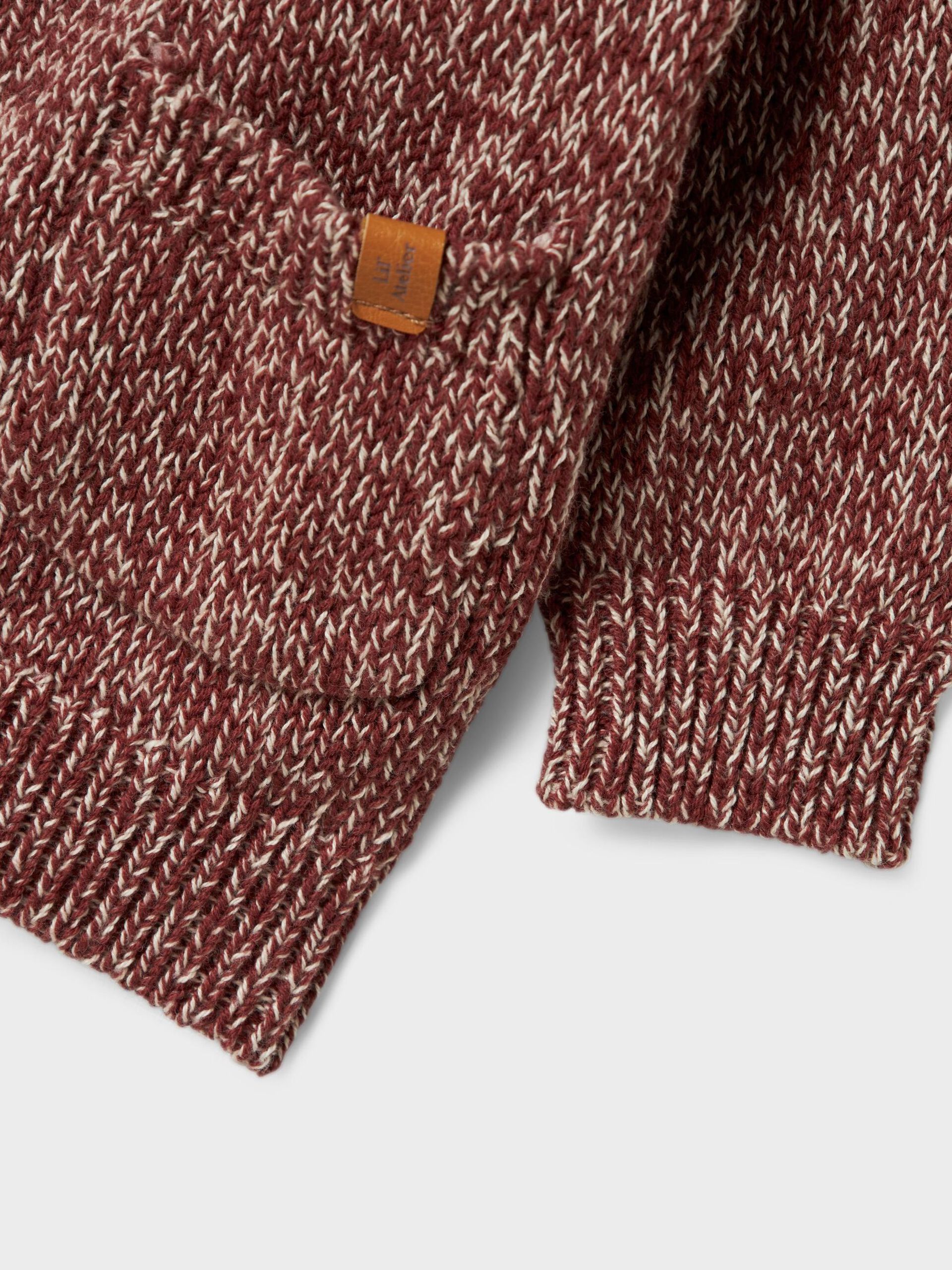 Carousel image - REGULAR FIT STRIKKET CARDIGAN, Hot Chocolate | 3