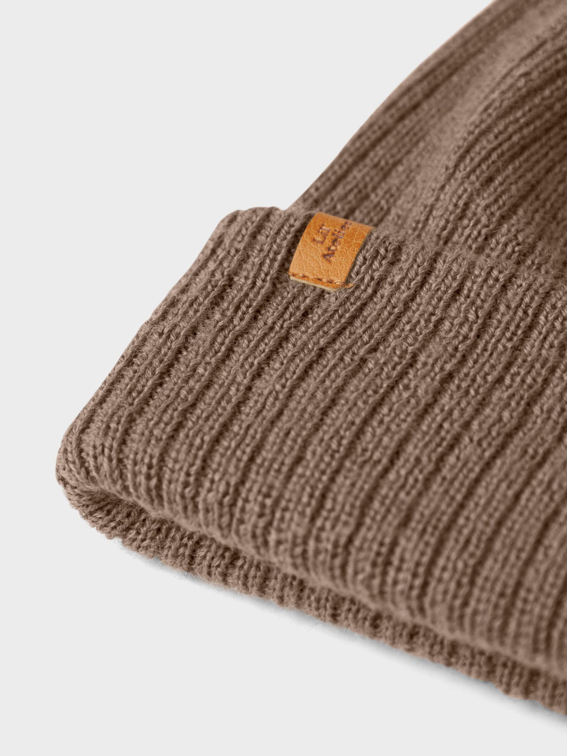 Carousel image - KNITTED HAT, Shitake | 3