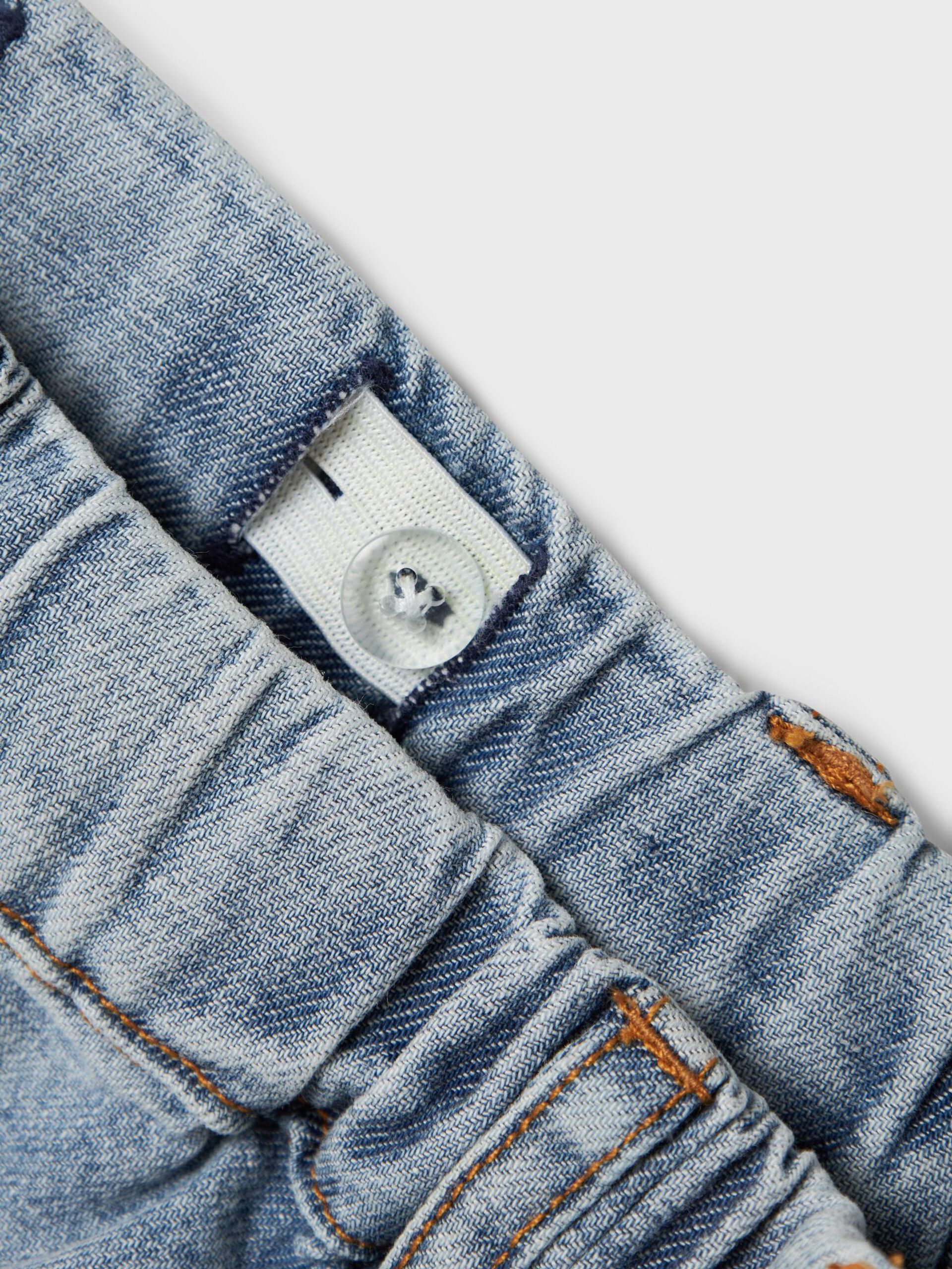 Carousel image - LOOSE FIT DENIM SHORT, Light Blue Denim | 4