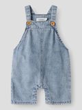 name it ORGANIC COTTON DUNGAREES, Medium Blue Denim, highres - 13241457_MediumBlueDenim_003.jpg