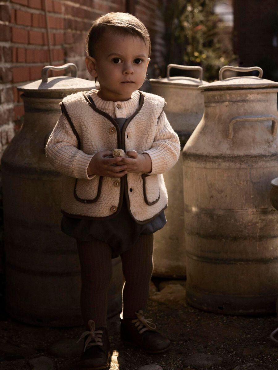 name it TEDDY GILET, Turtledove, highres - 13248442_Turtledove_1218753_007.jpg