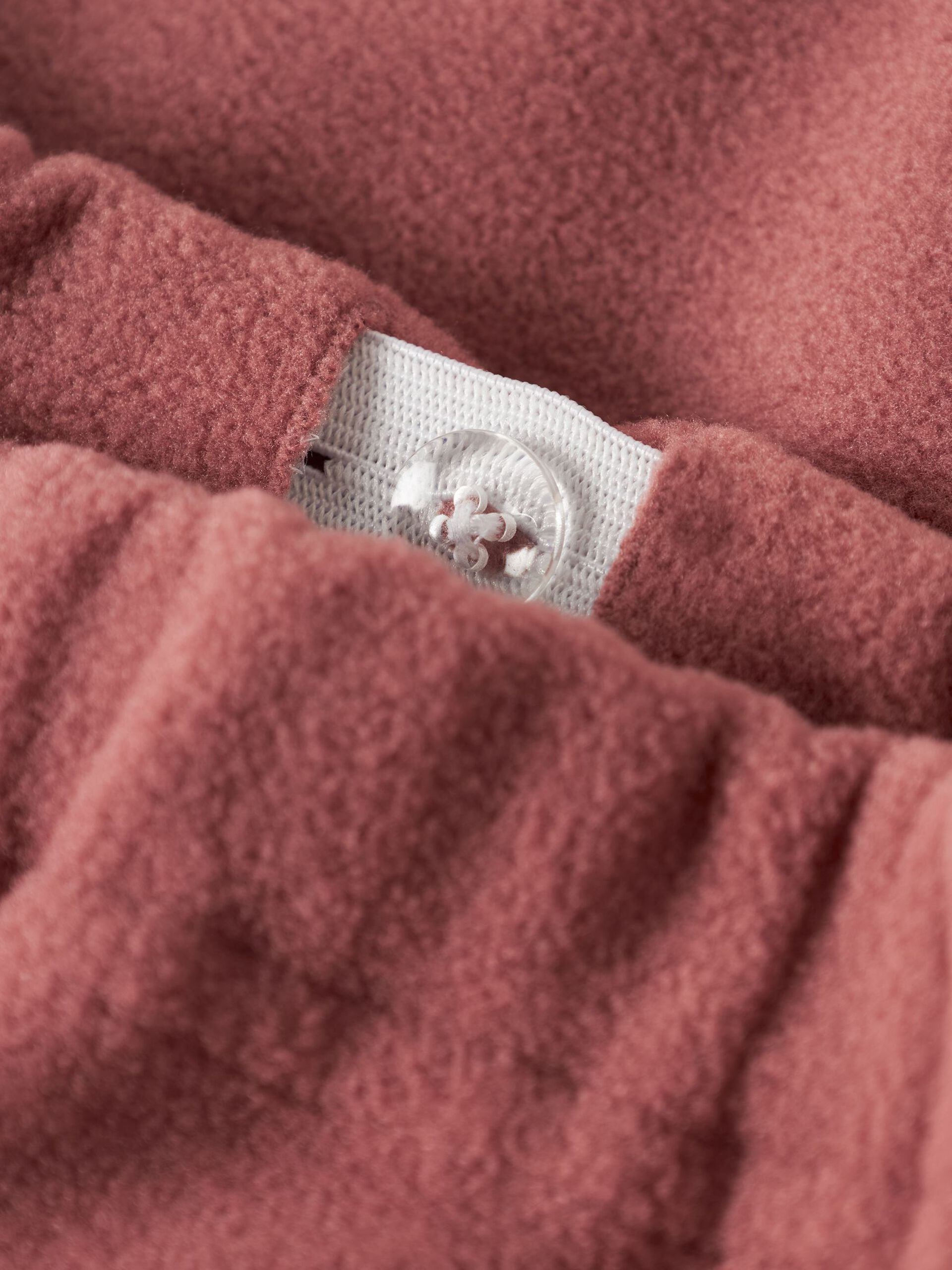 Carousel image - LONG SLEEVED FLEECE SET, Withered Rose | 4