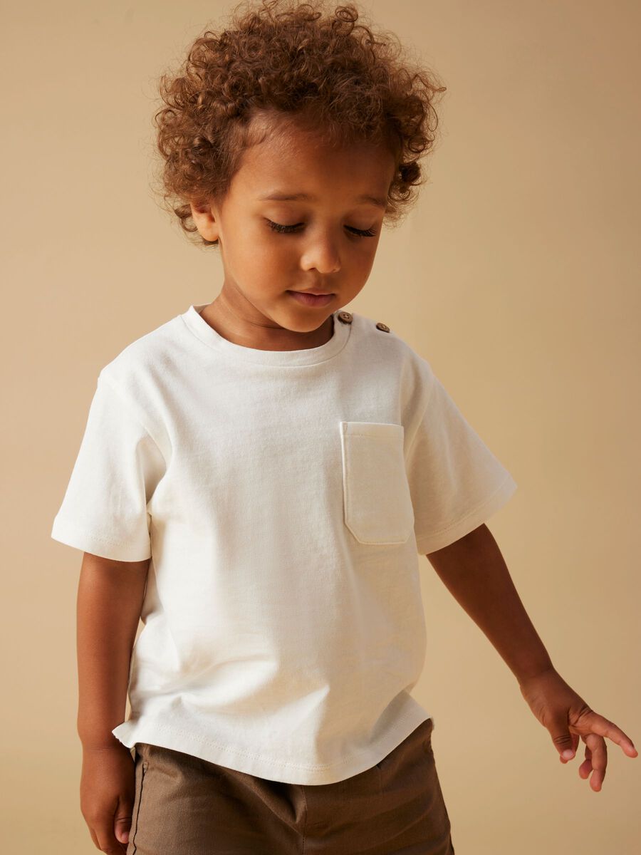 Product carousel image - LOOSE FIT -MALLINEN T-PAITA, Coconut Milk | 1