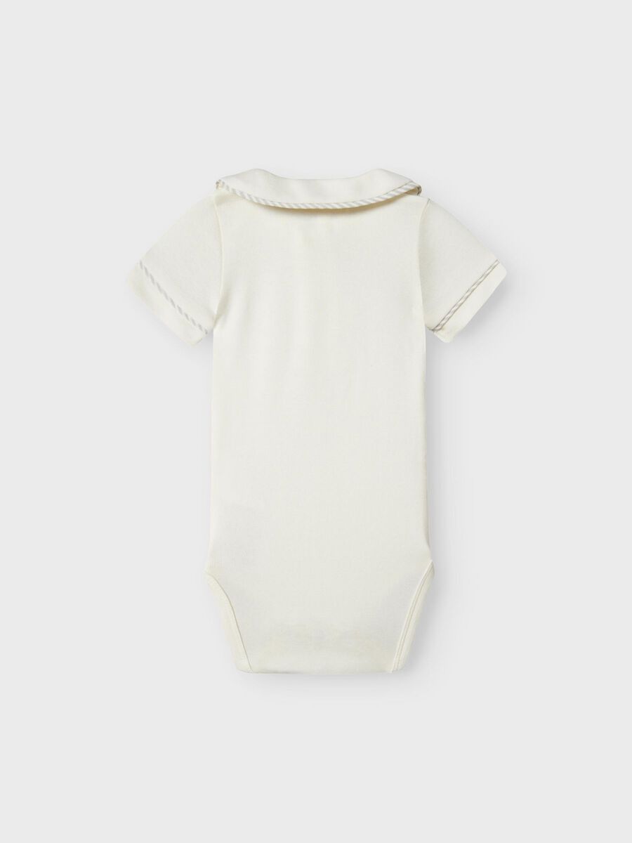 name it SHORT SLEEVED ROMPER, Coconut Milk, highres - 13243450_CoconutMilk_002.jpg