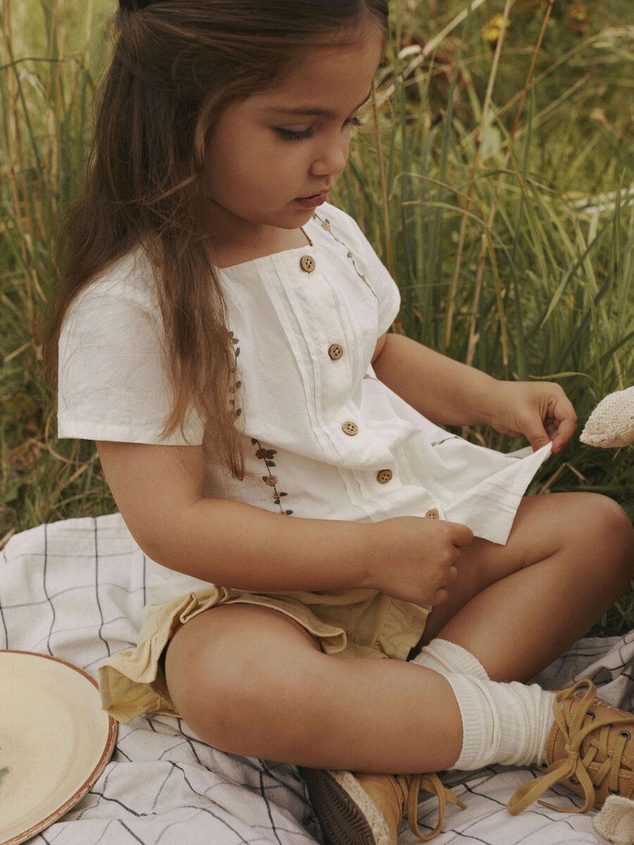 name it ORGANIC COTTON SHIRT, Coconut Milk, highres - 13243548_CoconutMilk_007.jpg